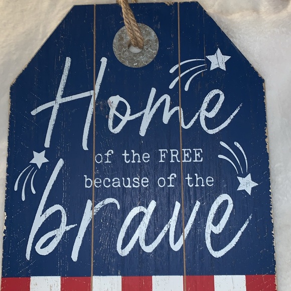 Patriotic Distressed Sign, HOME of the FREE because of the BRAVE NWT - Picture 3 of 9